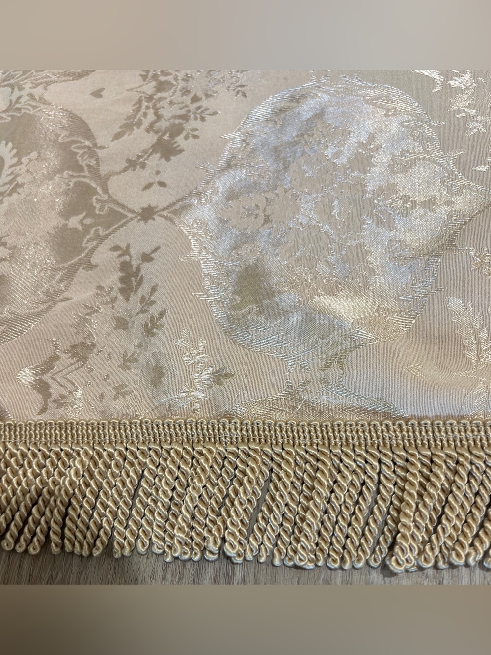 Regal Home Collections Damask Window Scarf - Champagne Gold Jacquard with Fringe